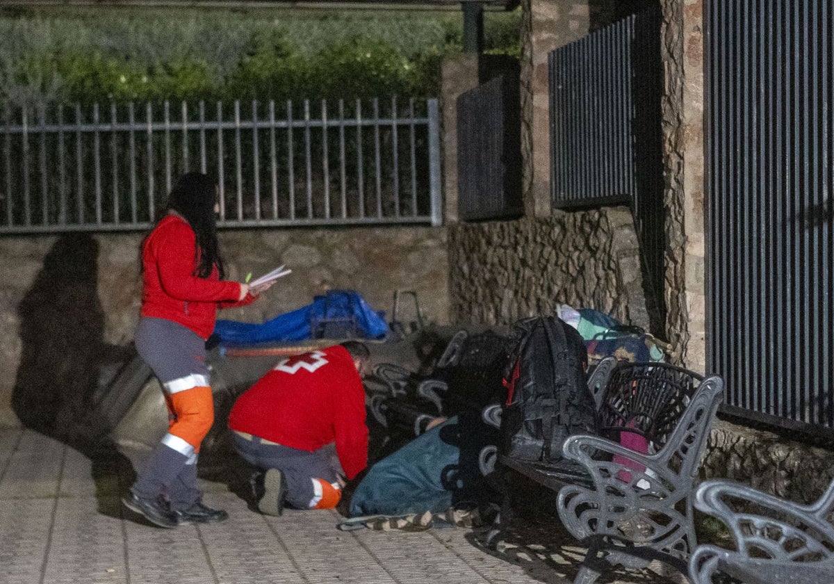 El protocolo &#039;Ola de frío&#039; atiende a cinco sintechos en su primera noche en Cáceres