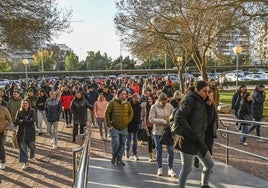 Aspirantes a la oposición de la Administración General de Estado el pasado fin de semana en Badajoz.