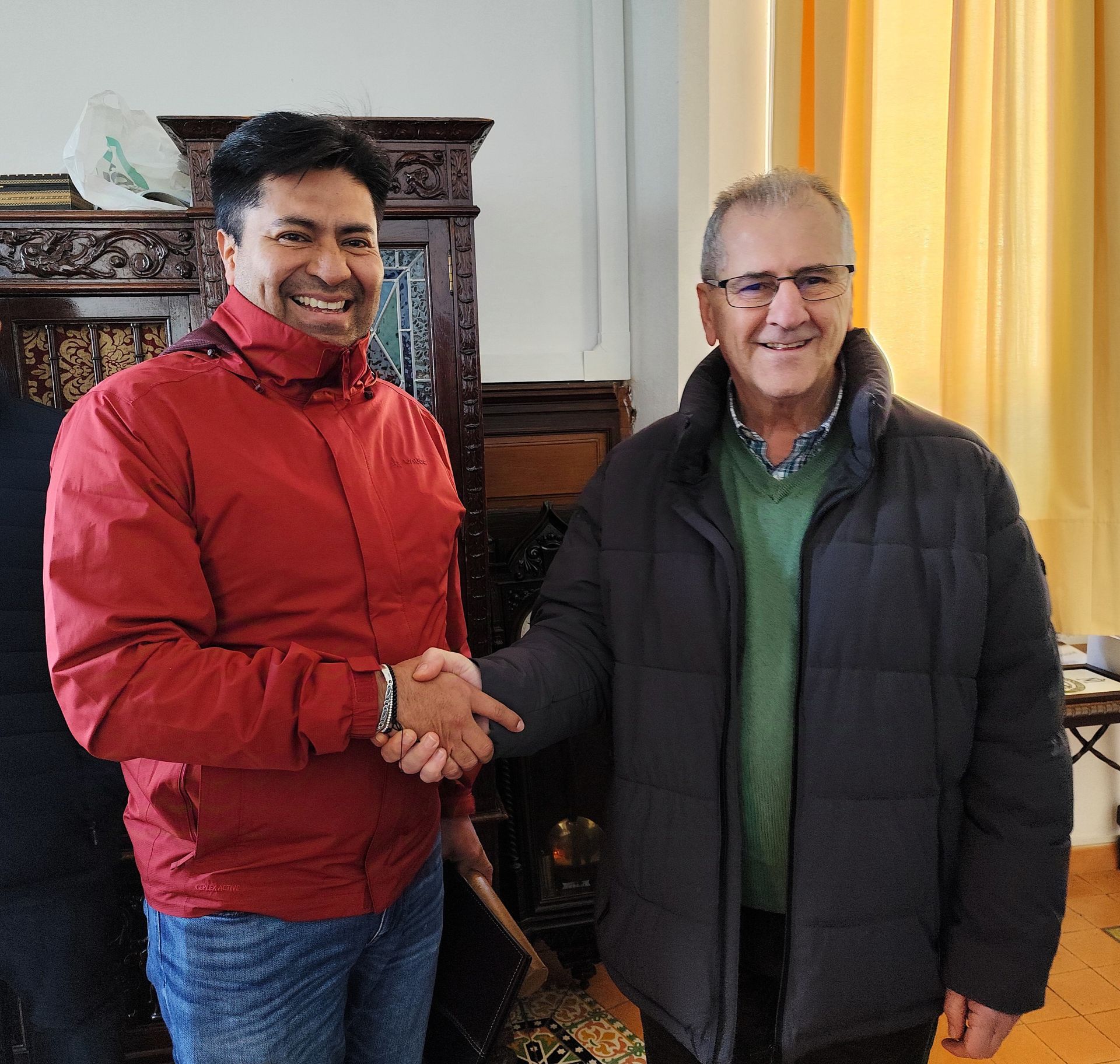 Los alcaldes sellaron la relación de sus ciudades