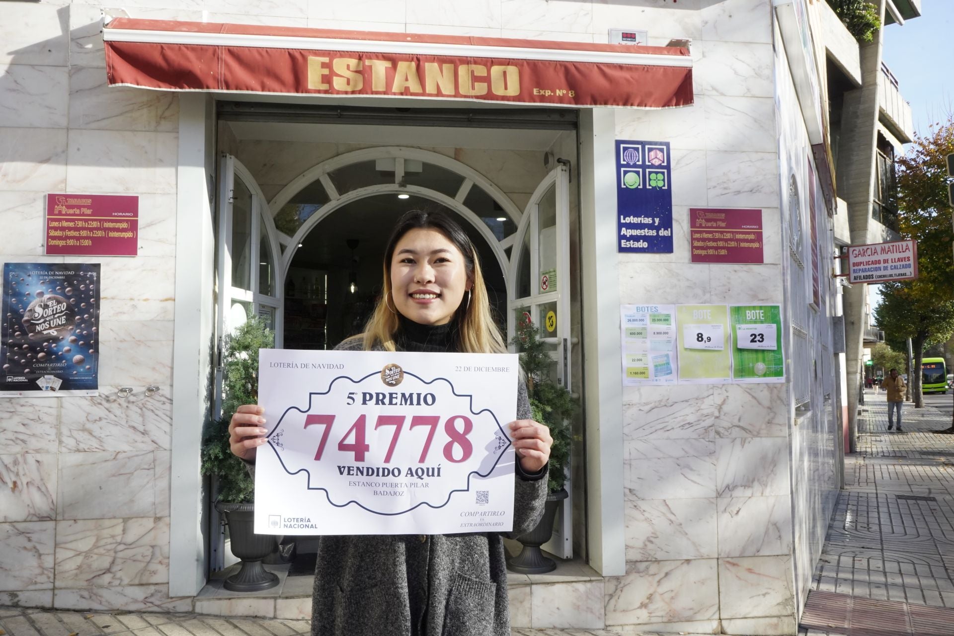 La Administración de Lotería de la calle Zurbarán de Badajoz ha vendido un décimo del quinto premio 74778. 