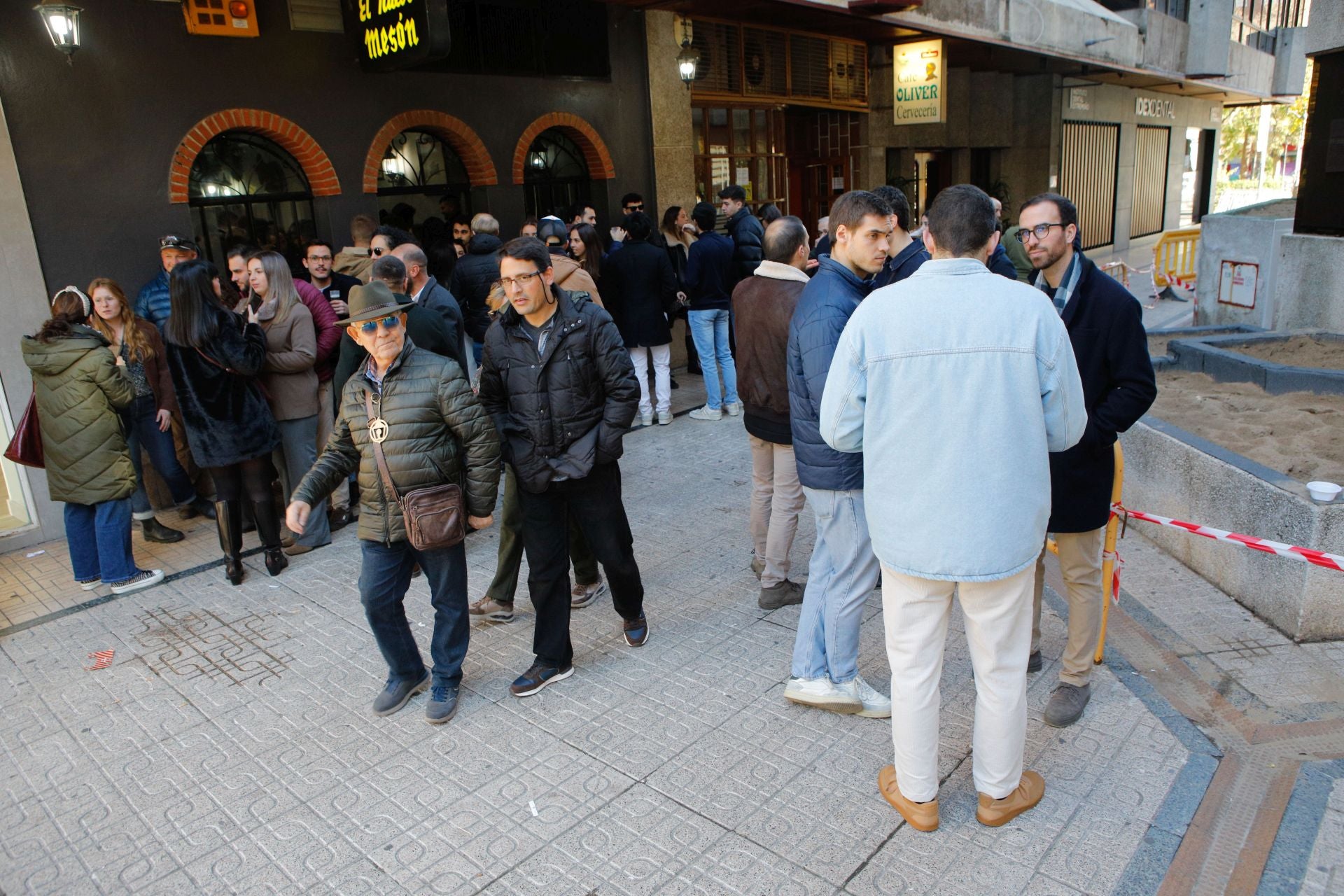 Las calles de Cáceres se llenan con las cañas de Nochebuena
