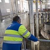 Una red bajo el suelo limpia 400.000 metros cúbicos de agua para enviarla al río Guadiana cada año