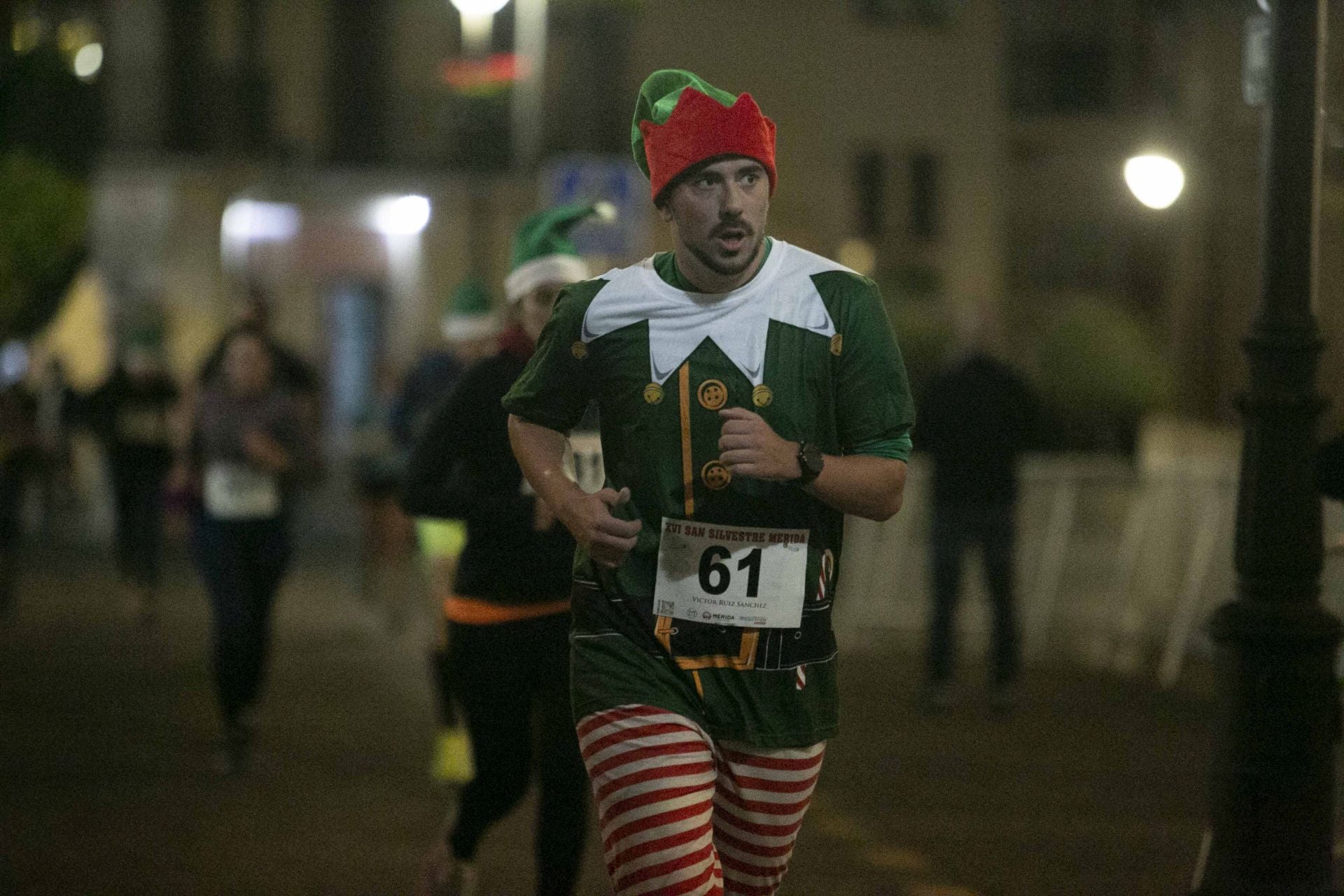 FOTOS | La San Silvestre llena de público el centro de Mérida