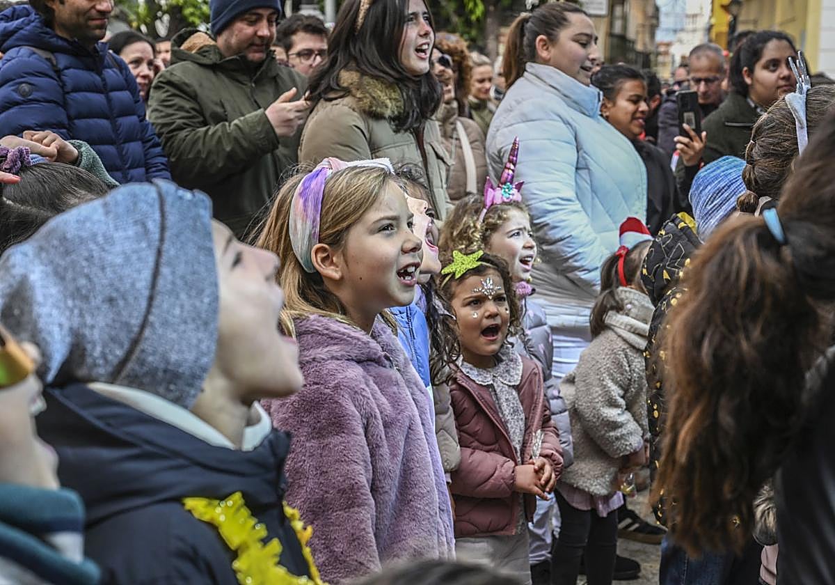 Los pequeños han disfrutado de la Nochevieja Infantil de Badajoz.
