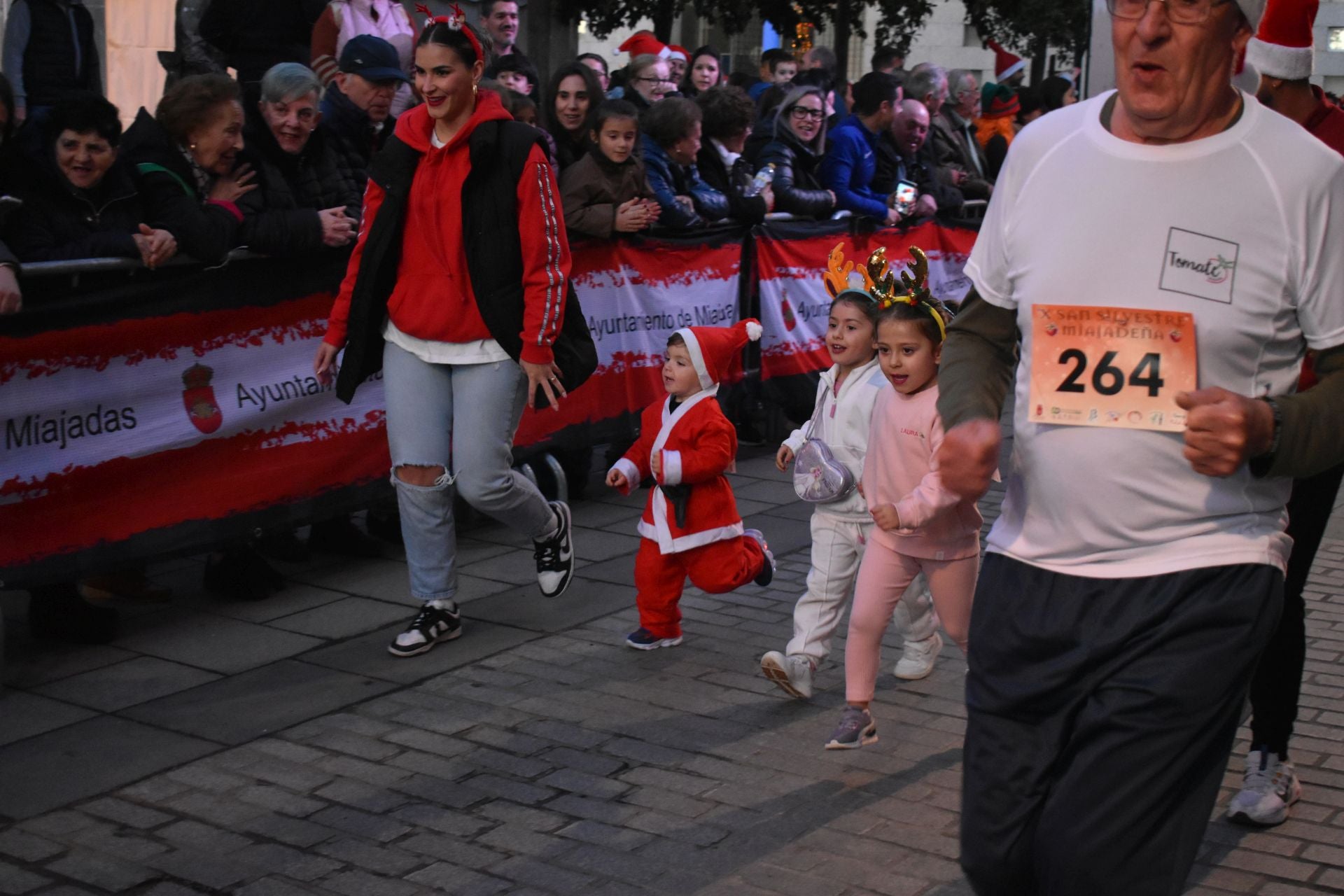 Fotos: San Silvestre miajadeña 2024