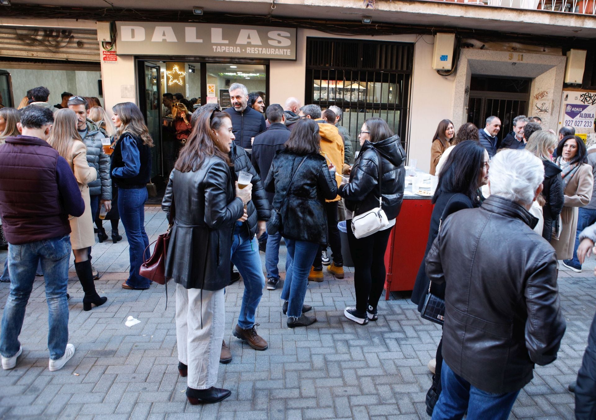 Mucho ambiente en las cañas de la &#039;Tardevieja&#039; de Cáceres