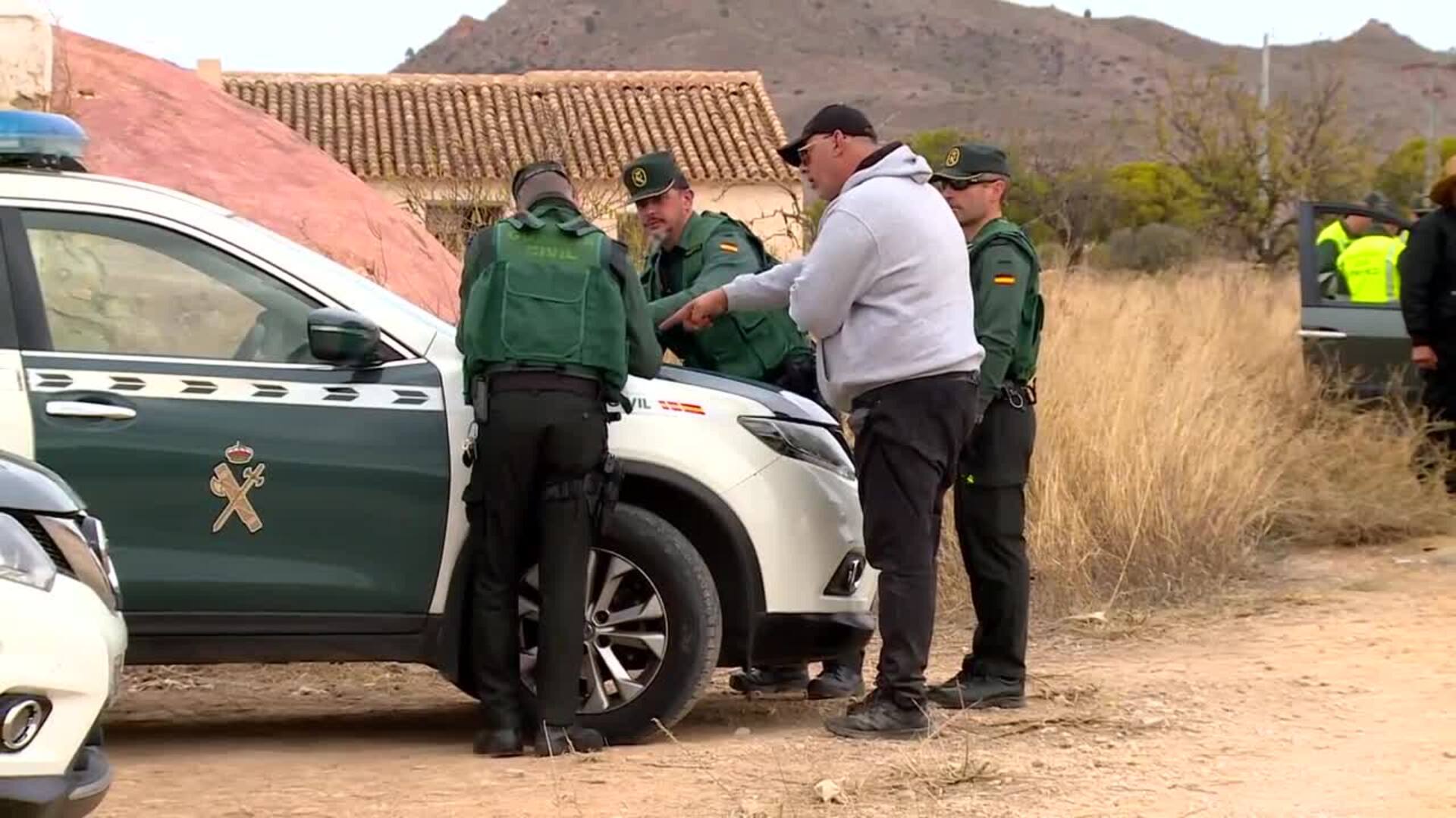 Amplio dispositivo policial en la macrofiesta ilegal de Fuente Álamo (Murcia)