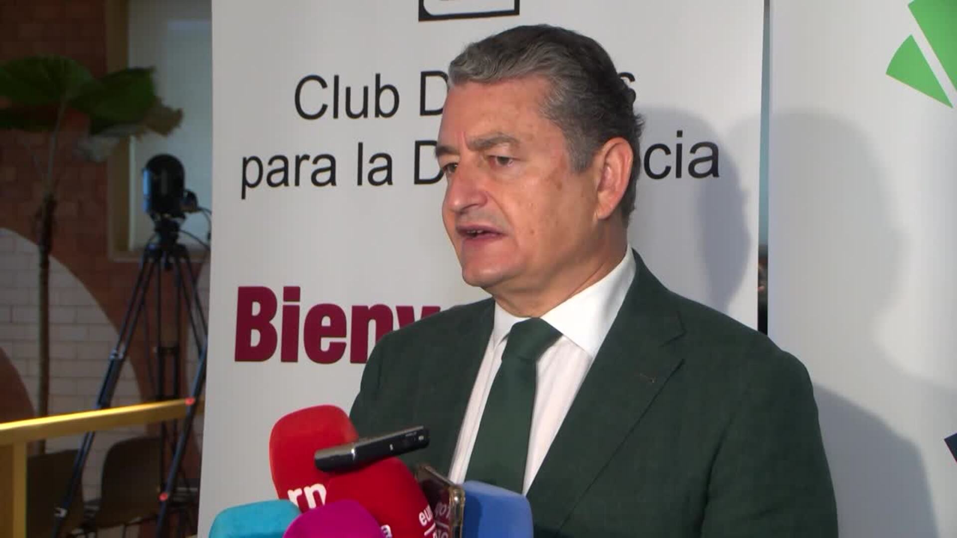 Sanz anuncia la licitación de dos contratos de digitalización por 114 millones de euros