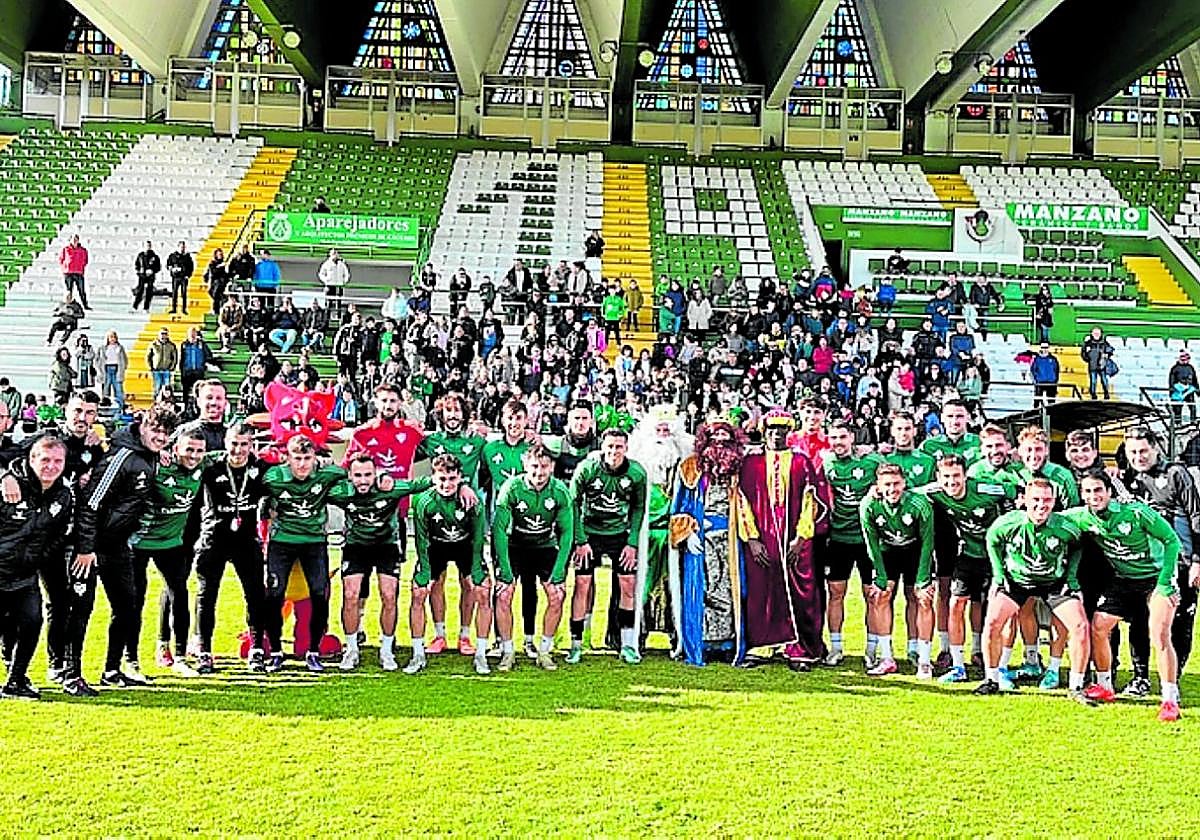El Cacereño recibió la visita de los Reyes Magos.