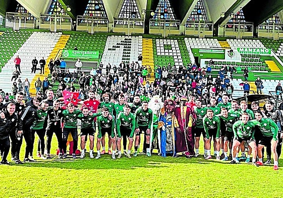 El Cacereño recibió la visita de los Reyes Magos.