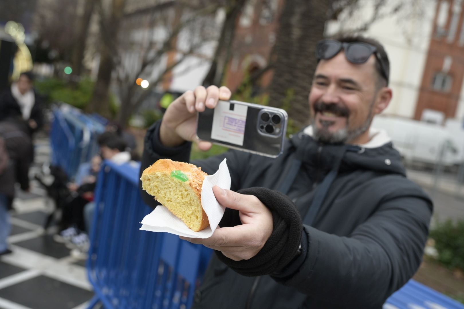 Fotos | Roscón de Reyes para todos en Badajoz