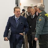 El abogado del hermano de Pedro Sánchez: «No presentarse a la plaza lo habría convertido en ciudadano de segunda»