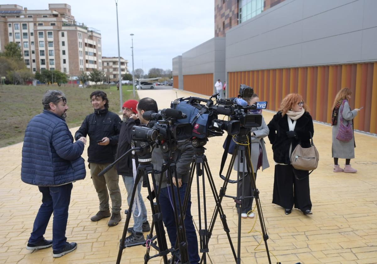 La expectación rodea los juzgados de Badajoz por el caso Azagra