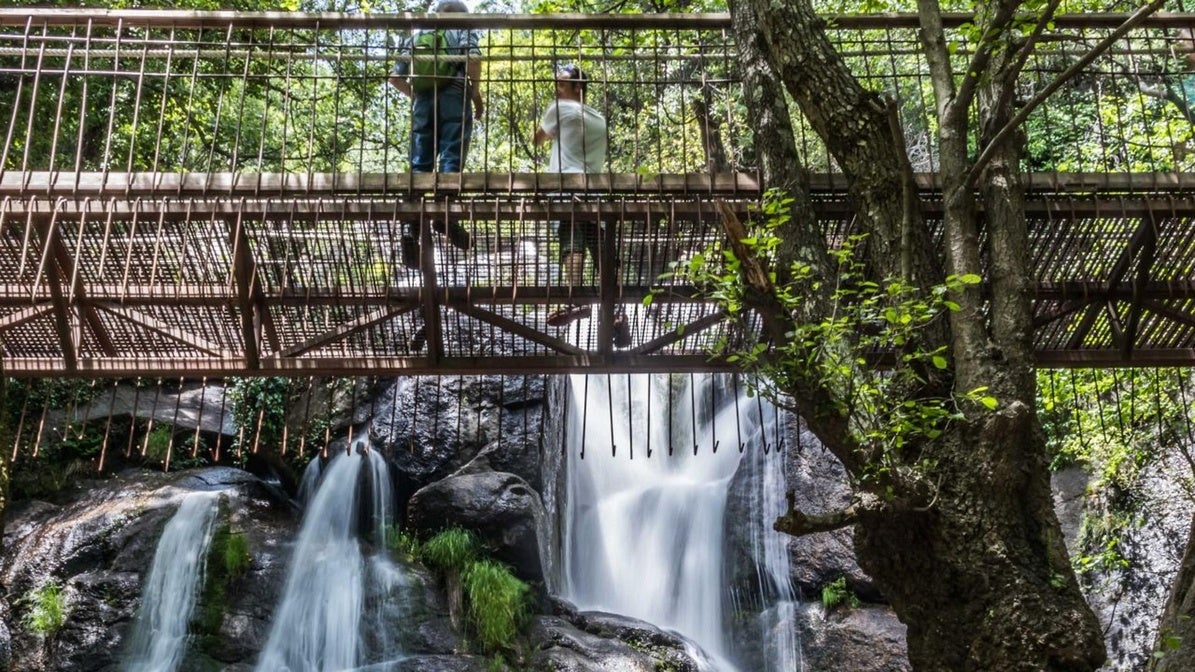 Pasarelas para acercarnos a un paraíso fluvial