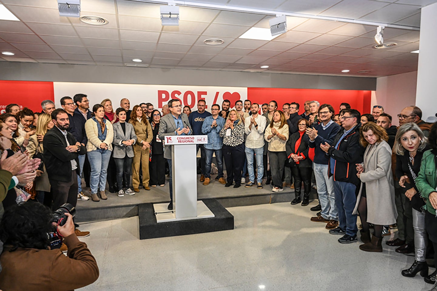 Fotos | Gallardo celebra su victoria en las primarias del PSOE de Extremadura