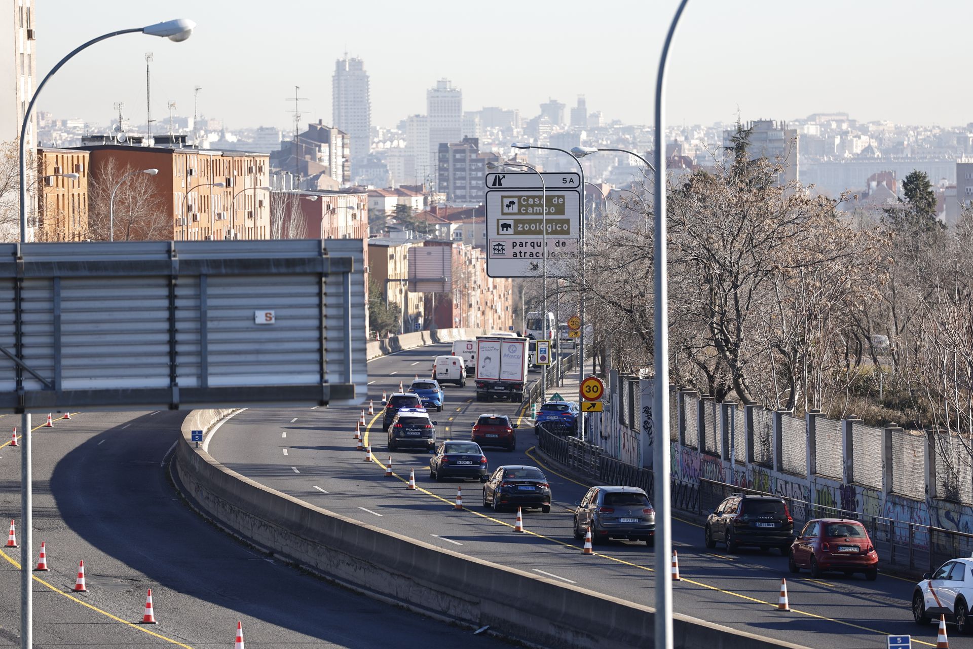 El inicio de la obra en la A-5 en Madrid provoca largas retenciones