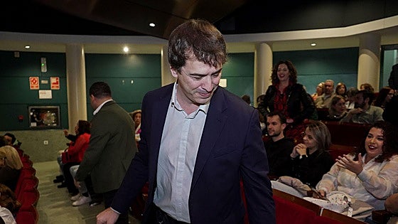 Azagra basó su proyecto en la ópera y en orientar hacia el mercado laboral a los jóvenes