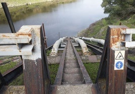 Instalaciones del bombeo situado en la toma del Almonte en una imagen de archivo.