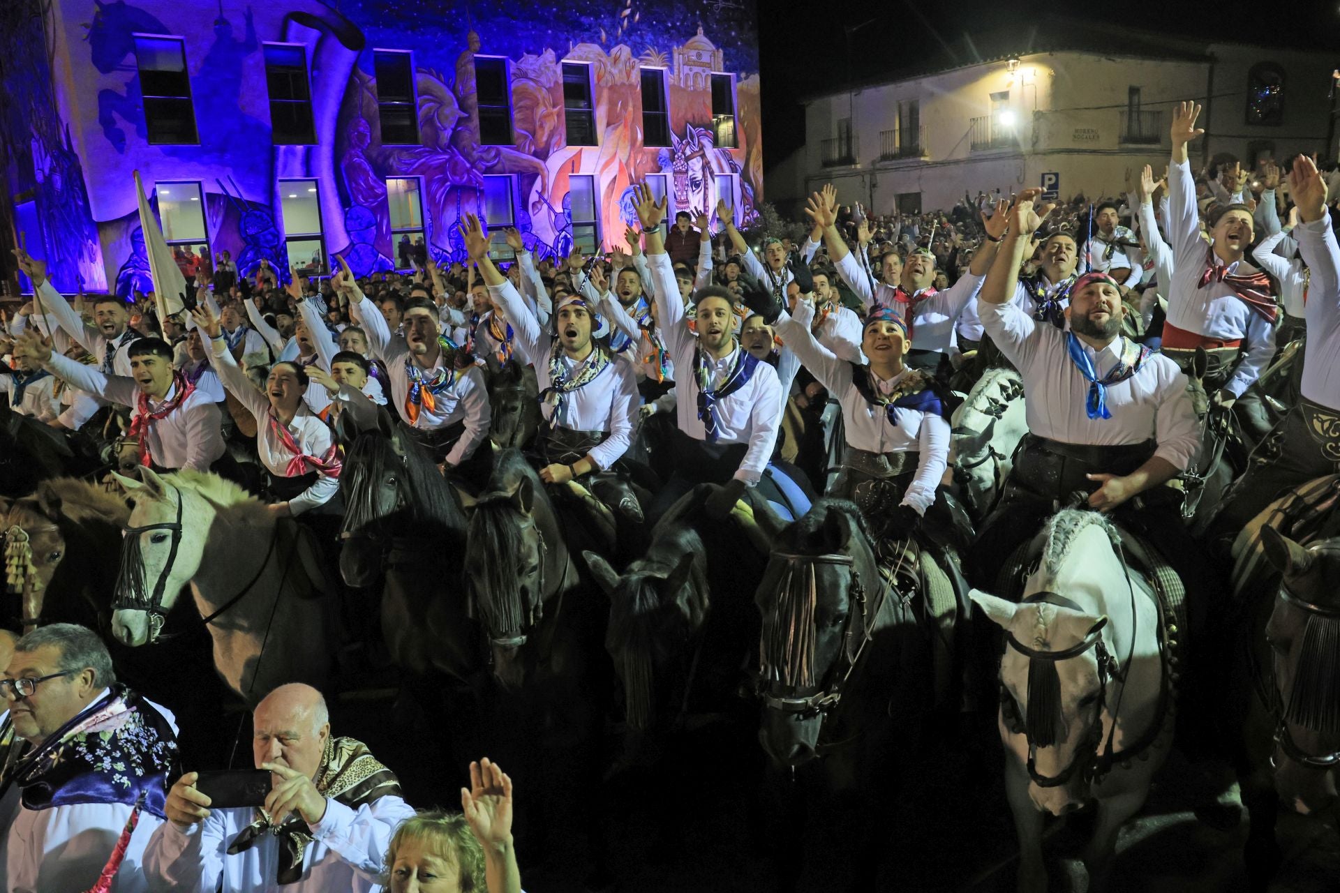 Fotos | Así ha sido la Encamisá de Navalvillar de Pela