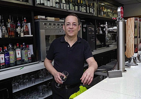 Miguel Martínez, el propietario.