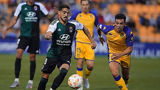 El Badajoz, sin poder fichar por una deuda de 48.000 euros con el exjugador Javi Ros