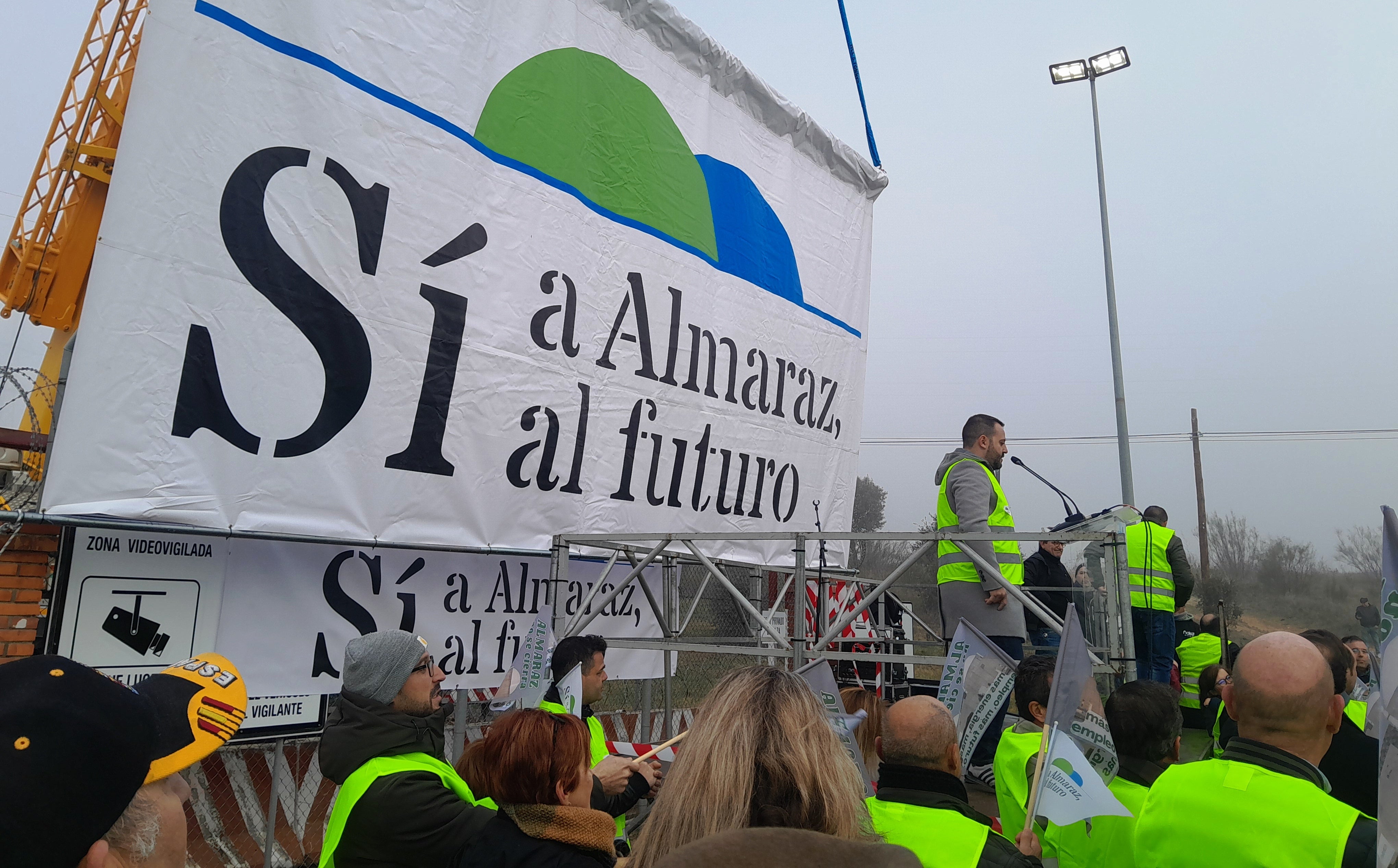 La manifestación contra el cierre de Almaraz, en imágenes