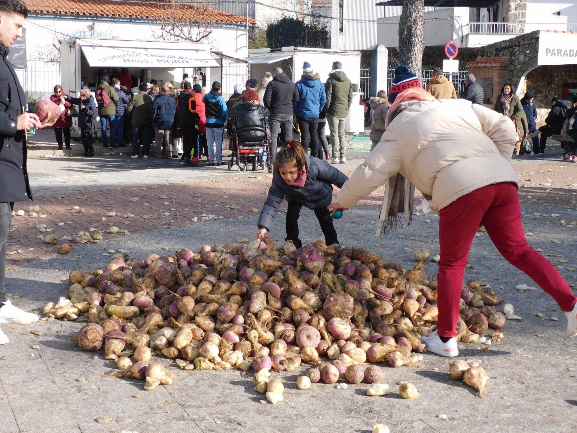 Toneladas de nabos caen sobre Jarramplas