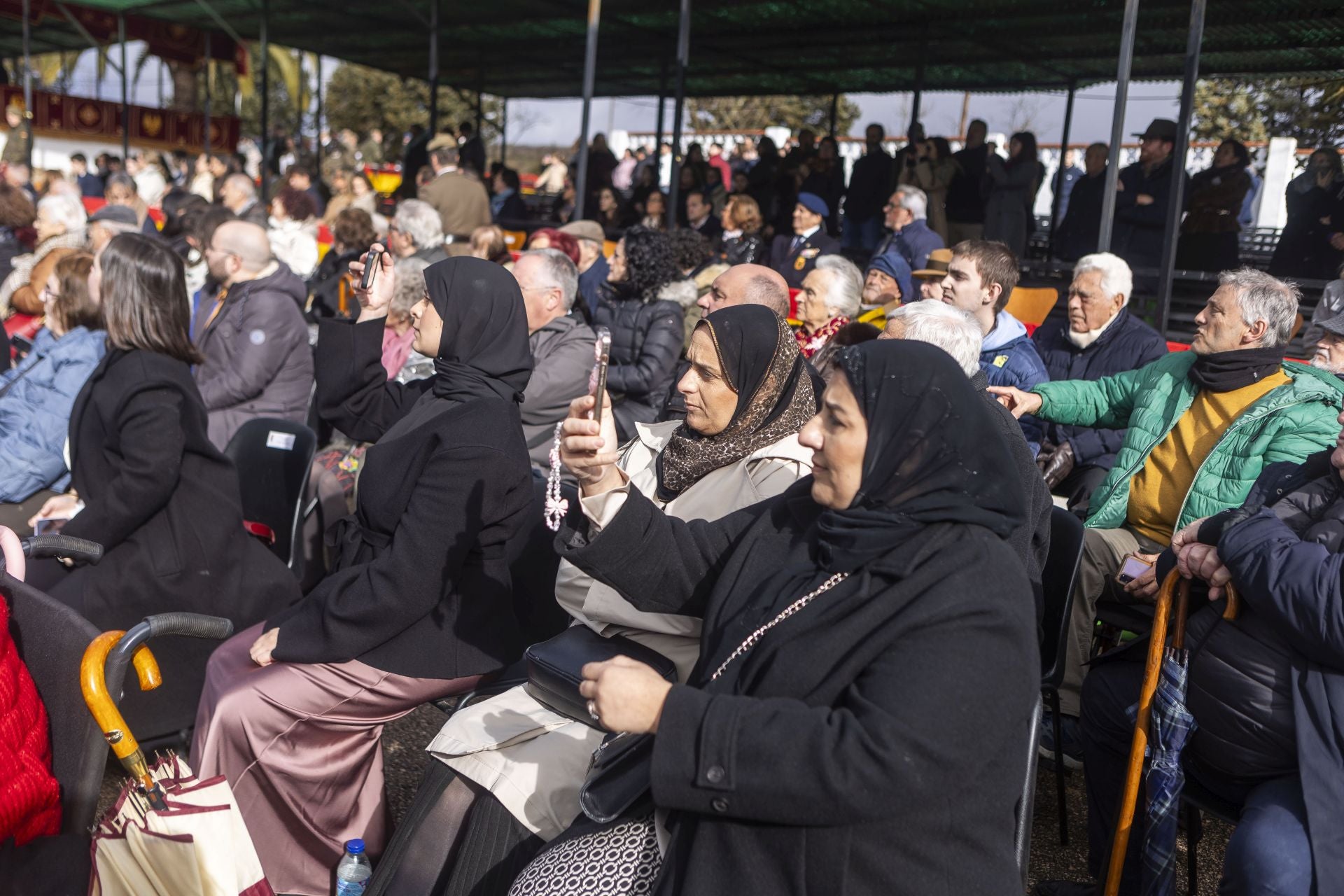 Fotos | Búscate en la jura de bandera en el Cefot de Cáceres