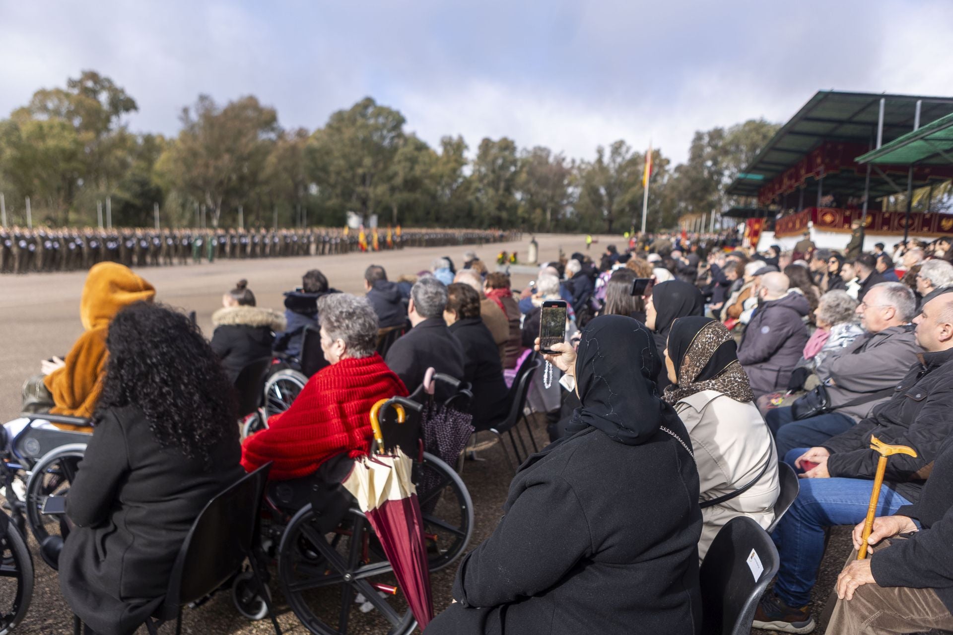 Fotos | Búscate en la jura de bandera en el Cefot de Cáceres