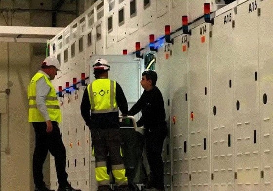 Reactores de plasma de la fábrica de diamantes sintéticos de Trujillo.