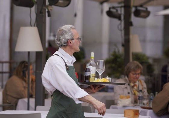 El aumento del desempleo en el último trimestre se nota principalmente en los servicios y la agricultura.