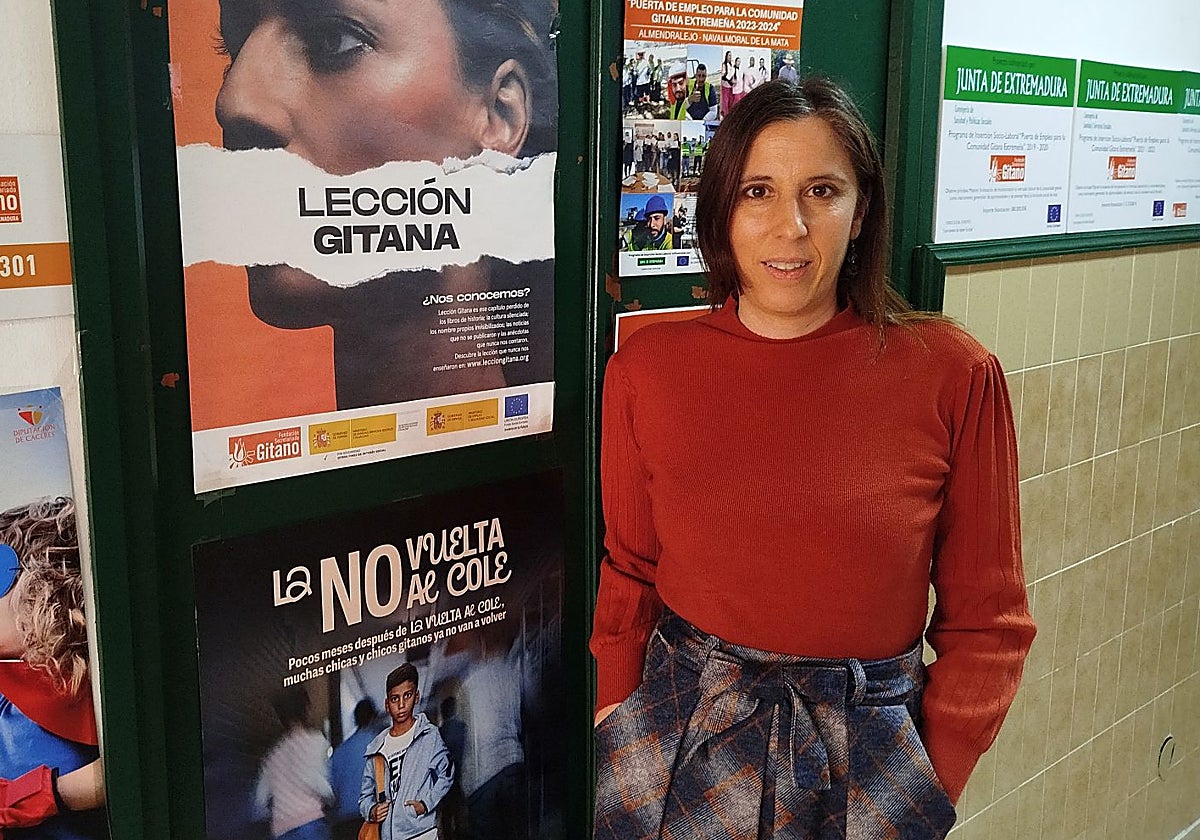 Mercedes Moreno coordina un equipo de 63 personas.