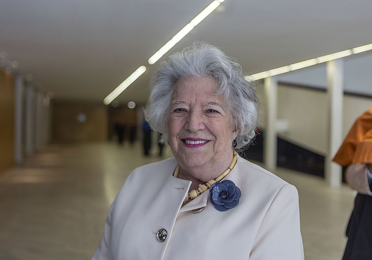 María Ángeles Durán en el acto de la UEx con motivo de Santo Tomás de Aquino.