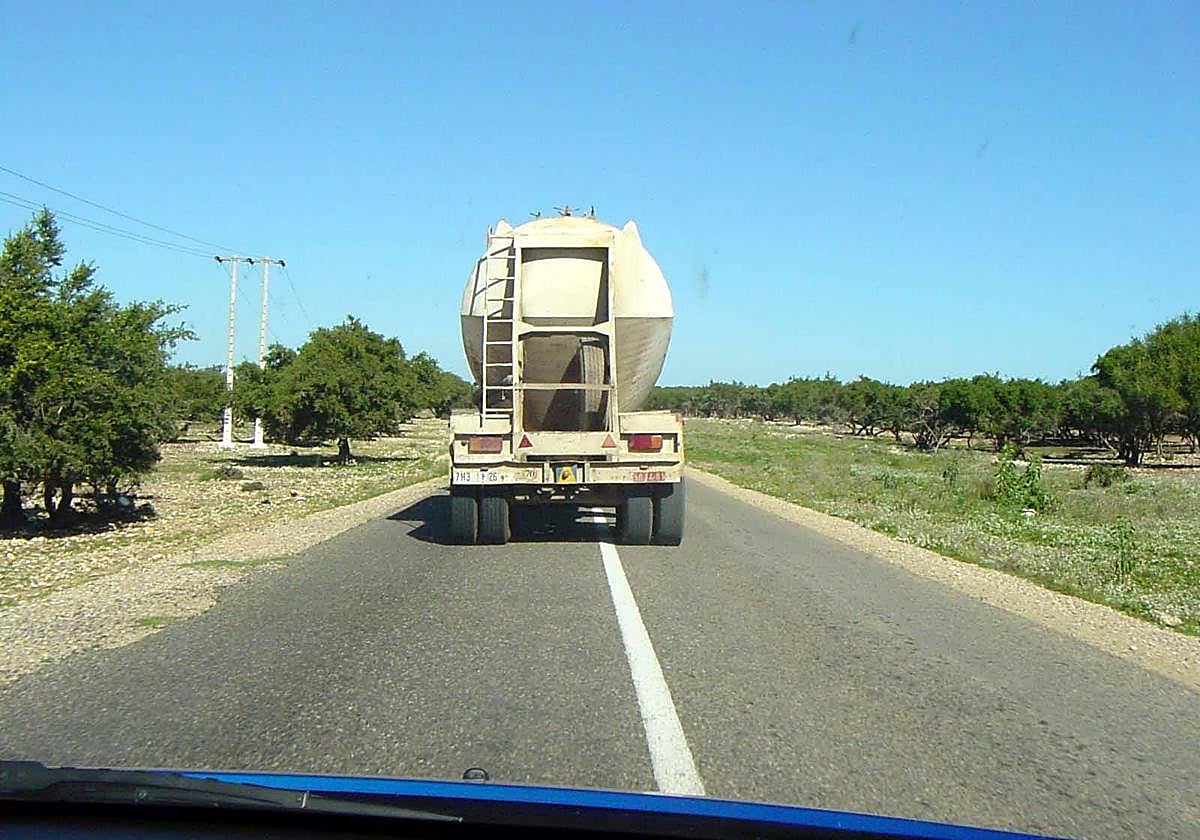 Todo transportista debería conocer las restricciones de la DGT.