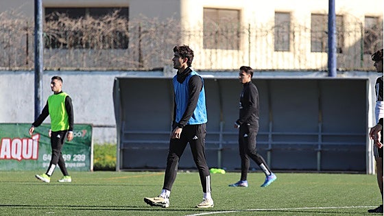 El Badajoz inscribe a Borja Domingo