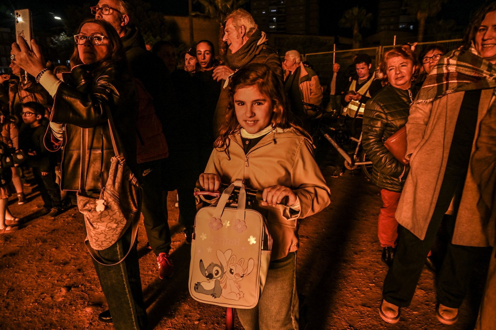 Las Candelas de la margen derecha en Badajoz, en imágenes