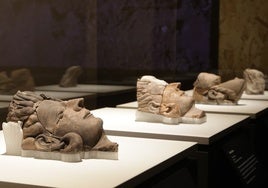 Las caras descubiertas en el yacimiento de Guareña expuestas en el Museo Arqueológico Nacional.