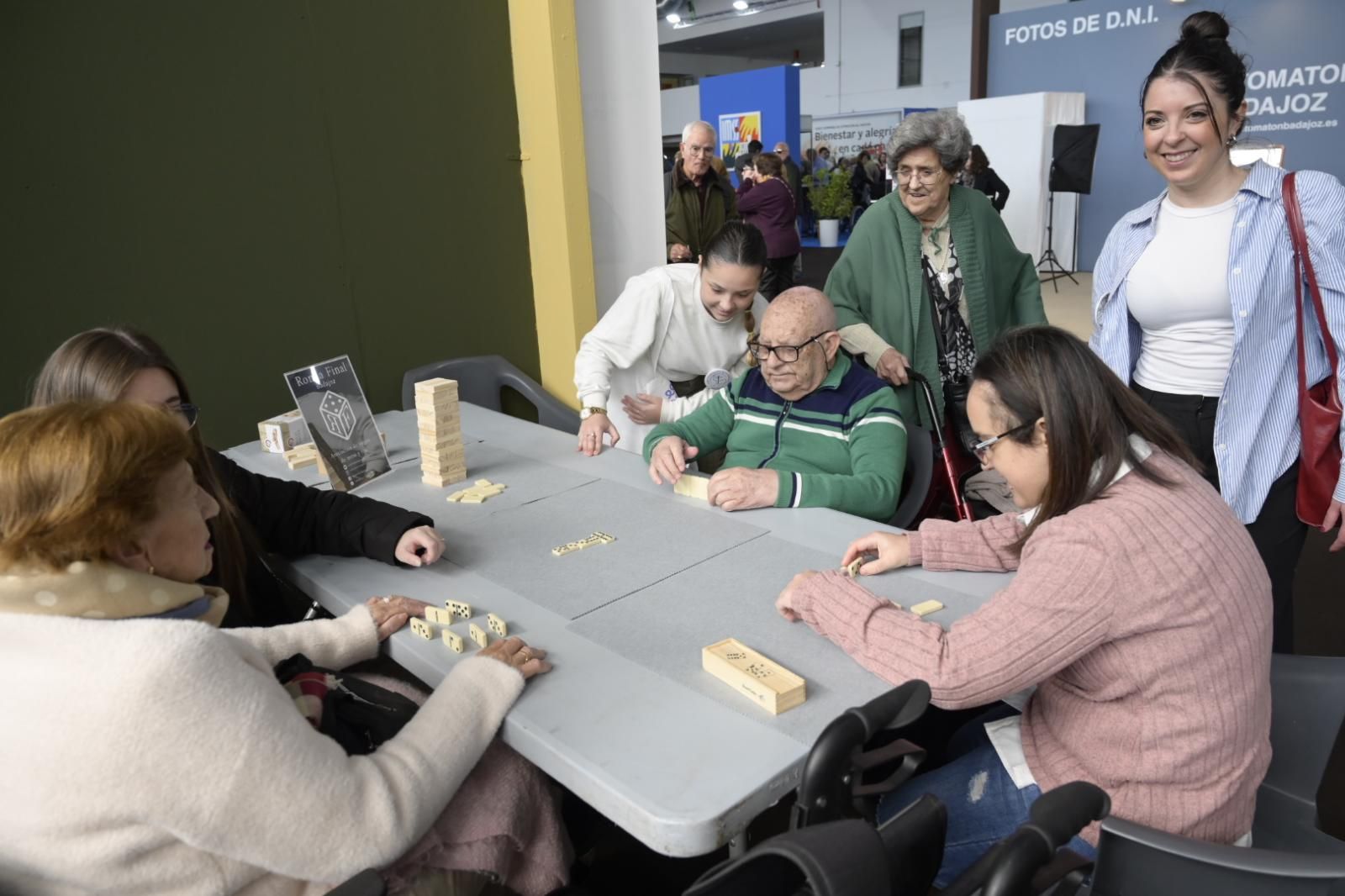 La primera jornada de la Feria de los Mayores de Extremadura 2025, en imágenes