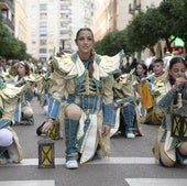 Así ha sido el desfile de comparsas con motivo de Las Candelas de Santa Marina