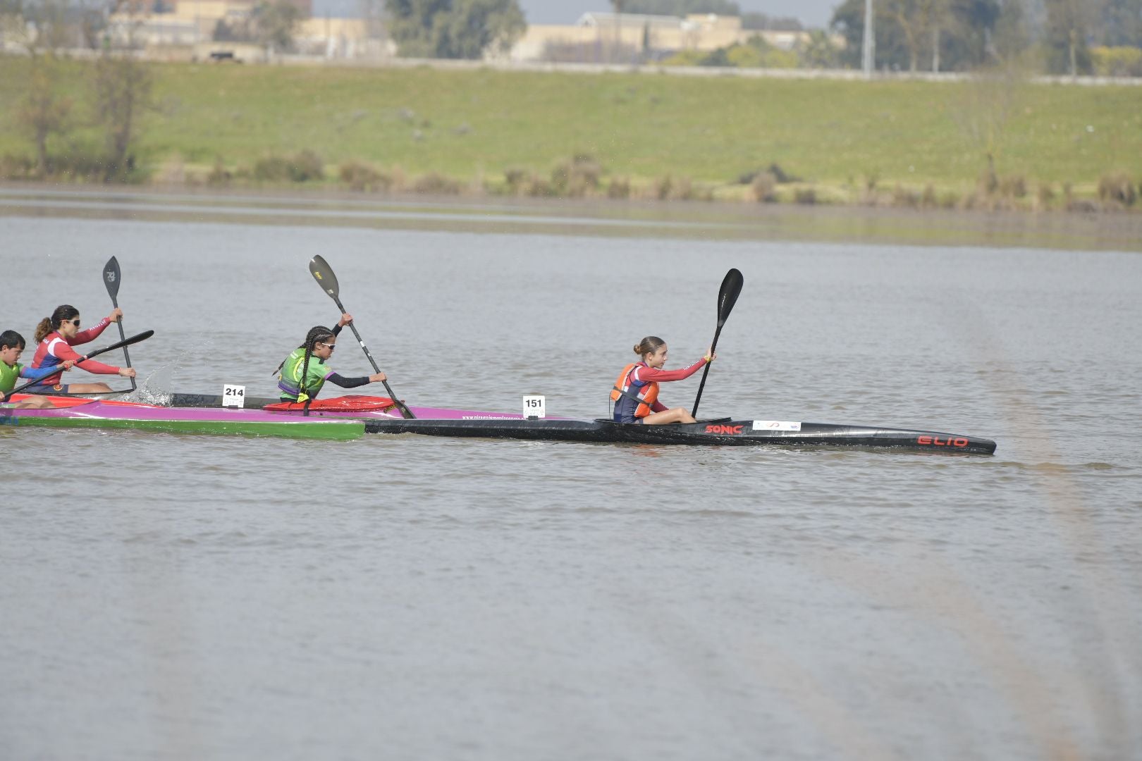 Fotos | La primera regata de piragüismo del circuito de los Judex de 2025 en el Guadiana