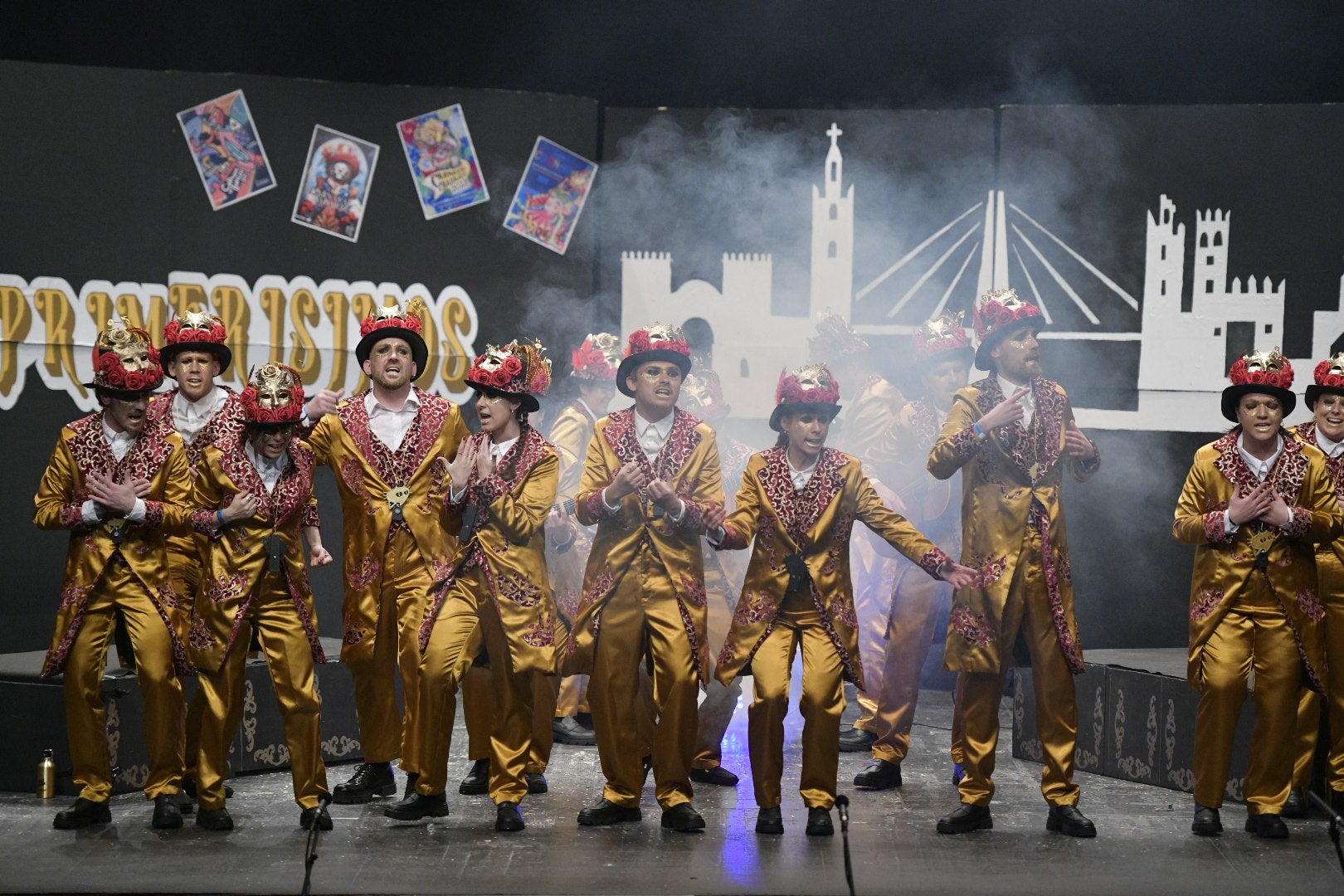 Actuación de la murga Charramangueros el primer día de preliminares del Concurso de Murgas del Carnaval de Badajoz 2025. 