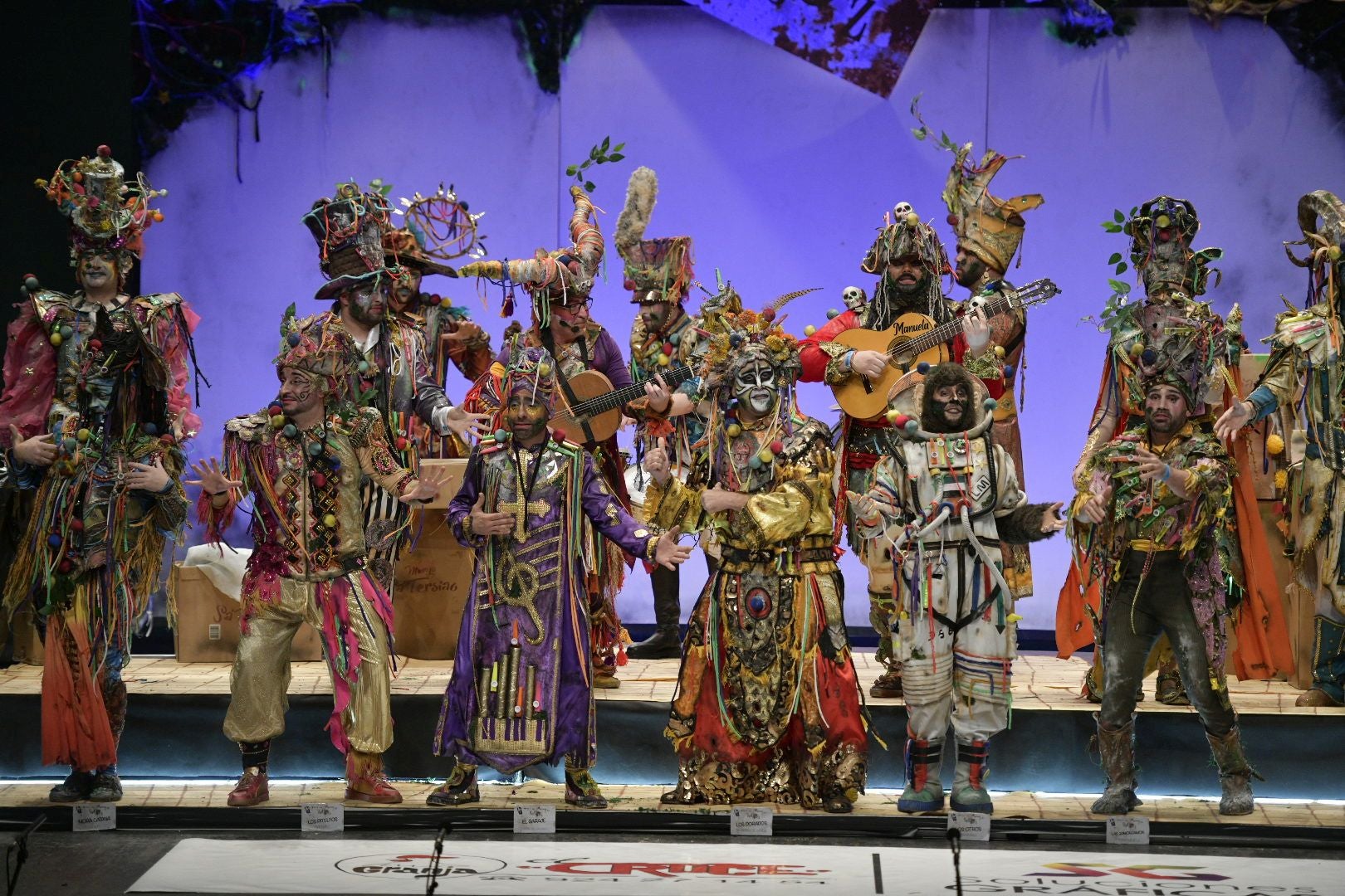 Actuación de la murga Sa Tersiao en el primer día de preliminares del Concurso de Murgas del Carnaval de Badajoz 2025. 