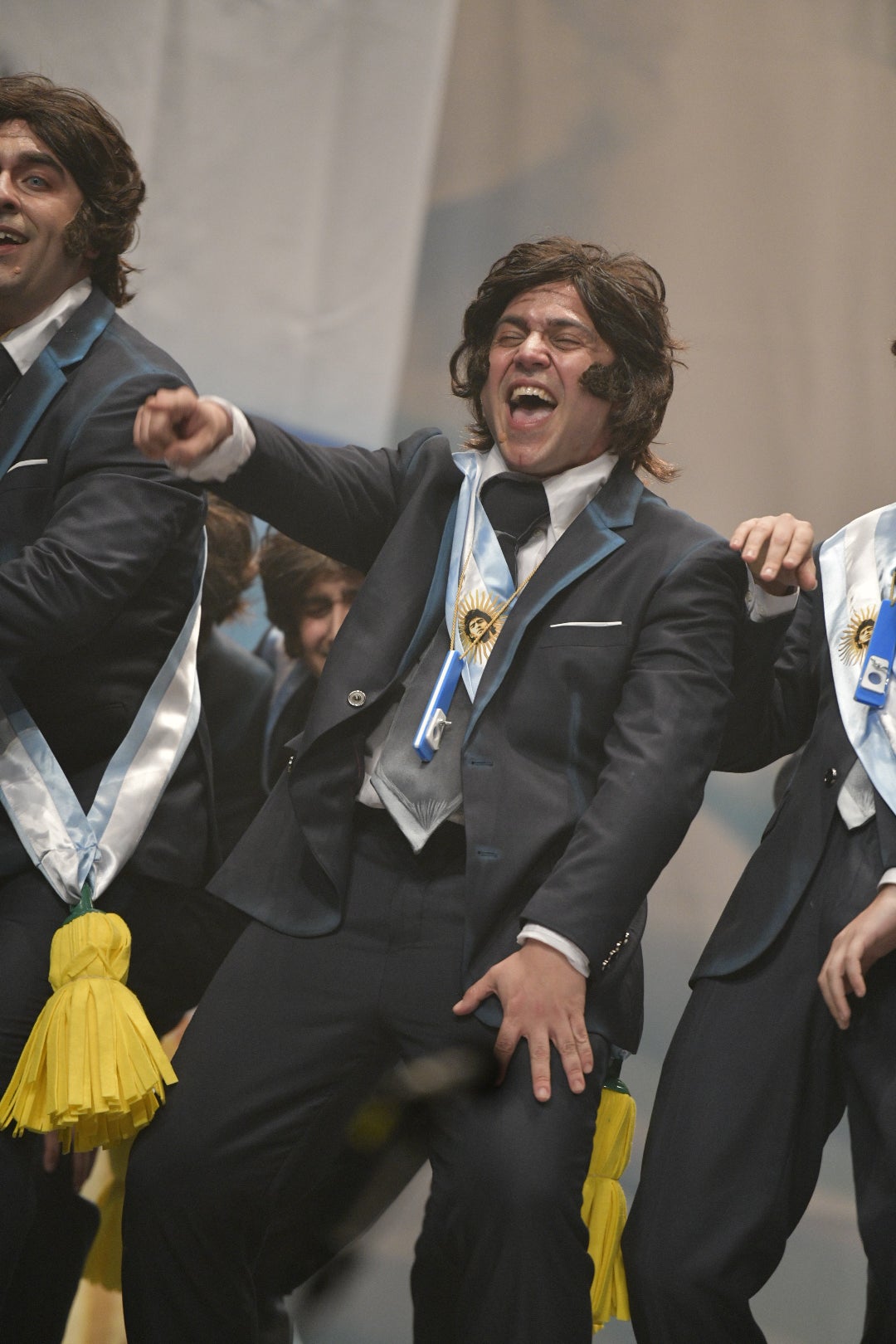 Actuación de De Turuta Madre el tercer día de preliminares del Concurso de Murgas del Carnaval de Badajoz 2025. 