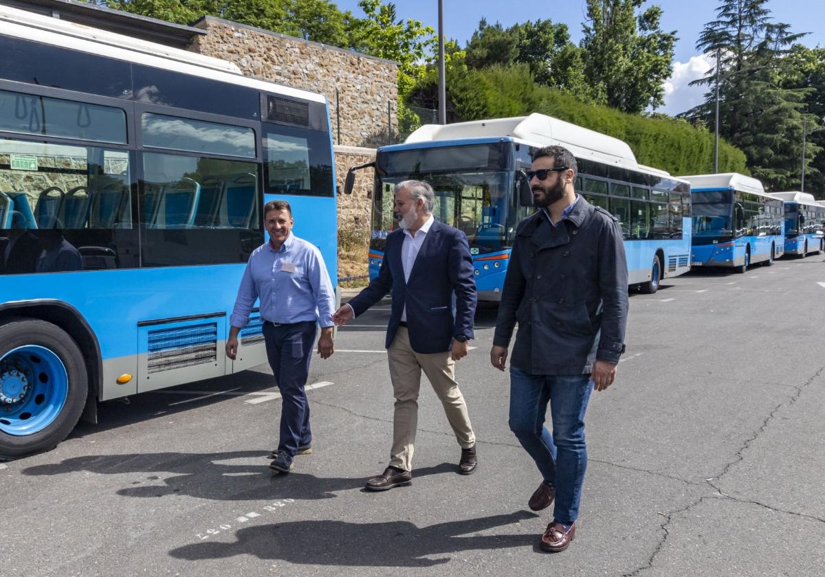 Puesta en marcha de los buses comprados Madrid, en mayo.