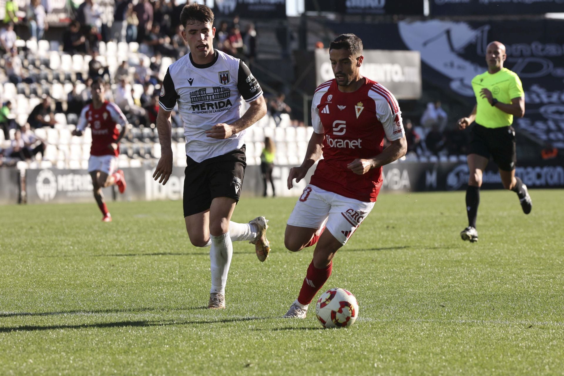 El Mérida cae en el Romano ante el Murcia (1-4)