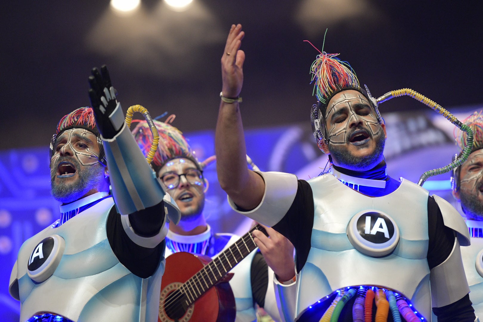 Actuación de Marwan en la primera semifinal del Concurso de Murgas del Carnaval de Badajoz 2025. 
