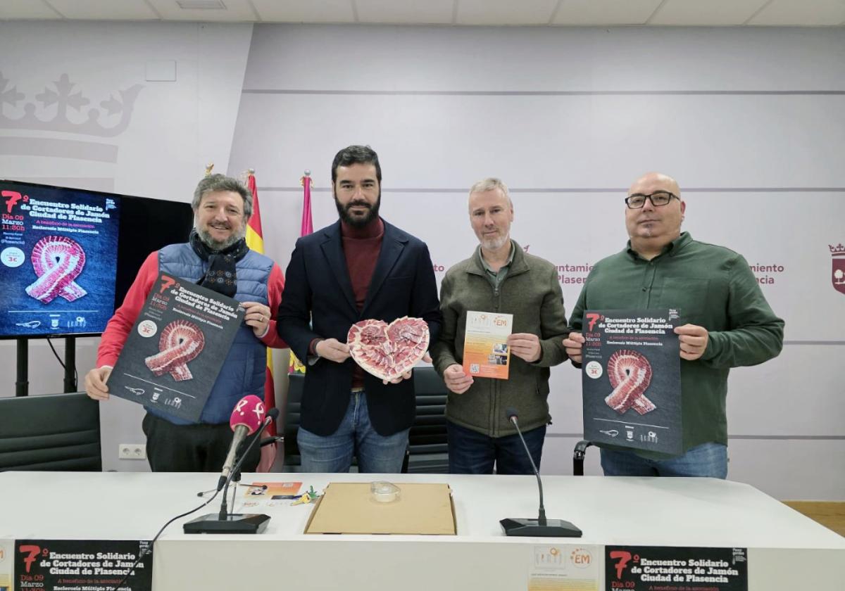 Presentación de la séptima edición del Encuentro Solidario de cortadores de jamón.