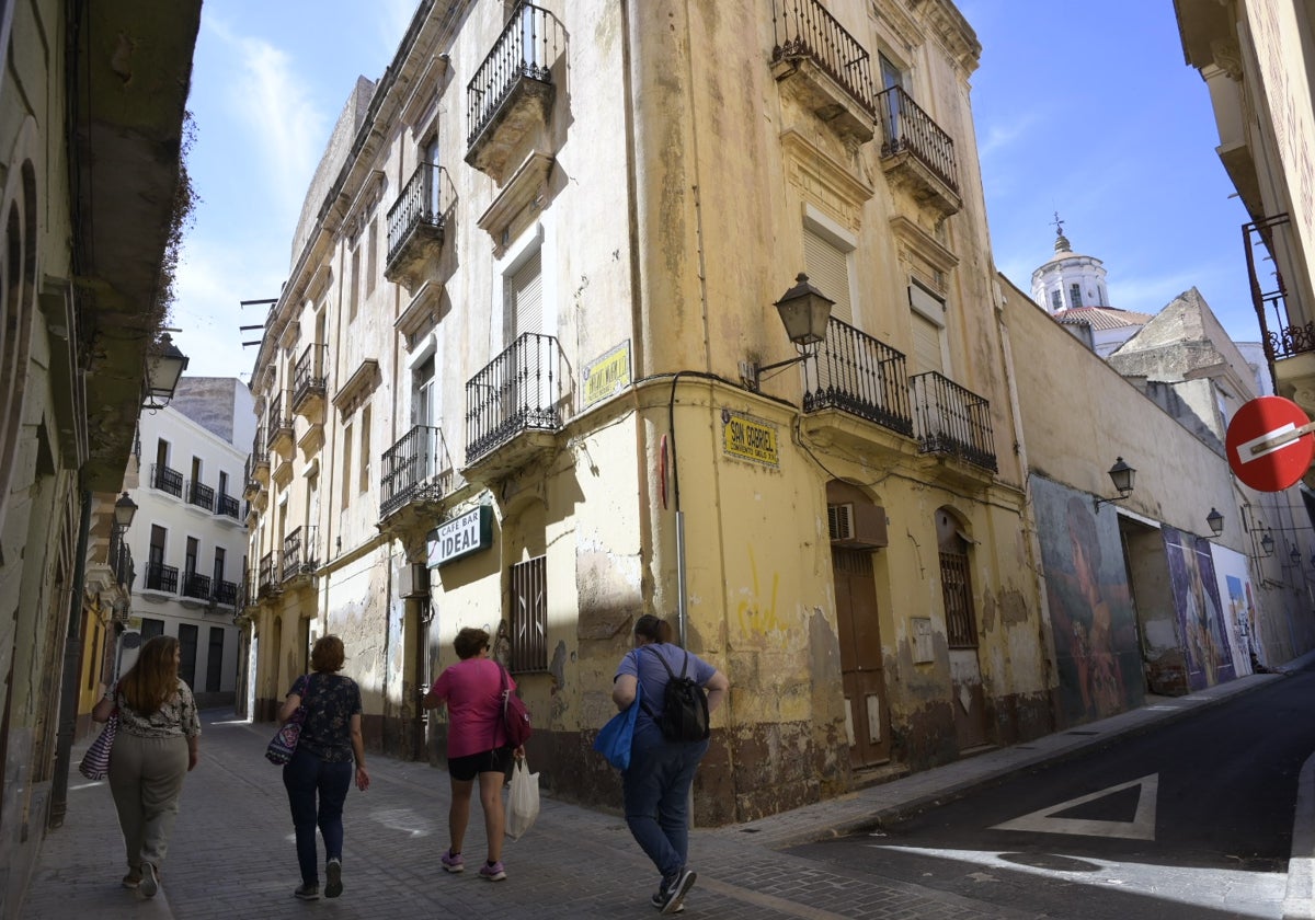 Conventual de la Calle San Juan, que se extiende hacia Bravo Murillo.