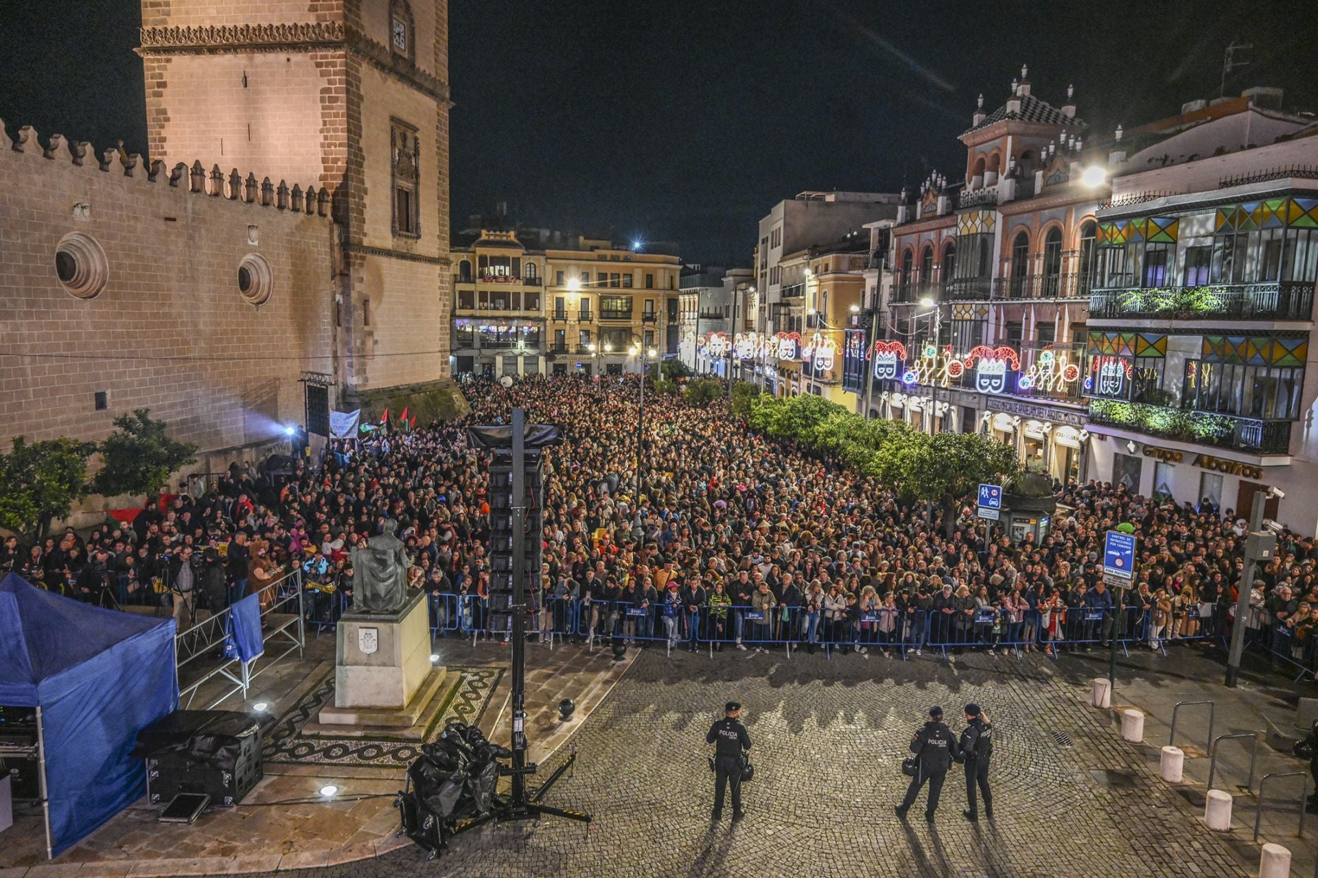 El pregón del Carnaval de Badajoz 2025, en imágenes