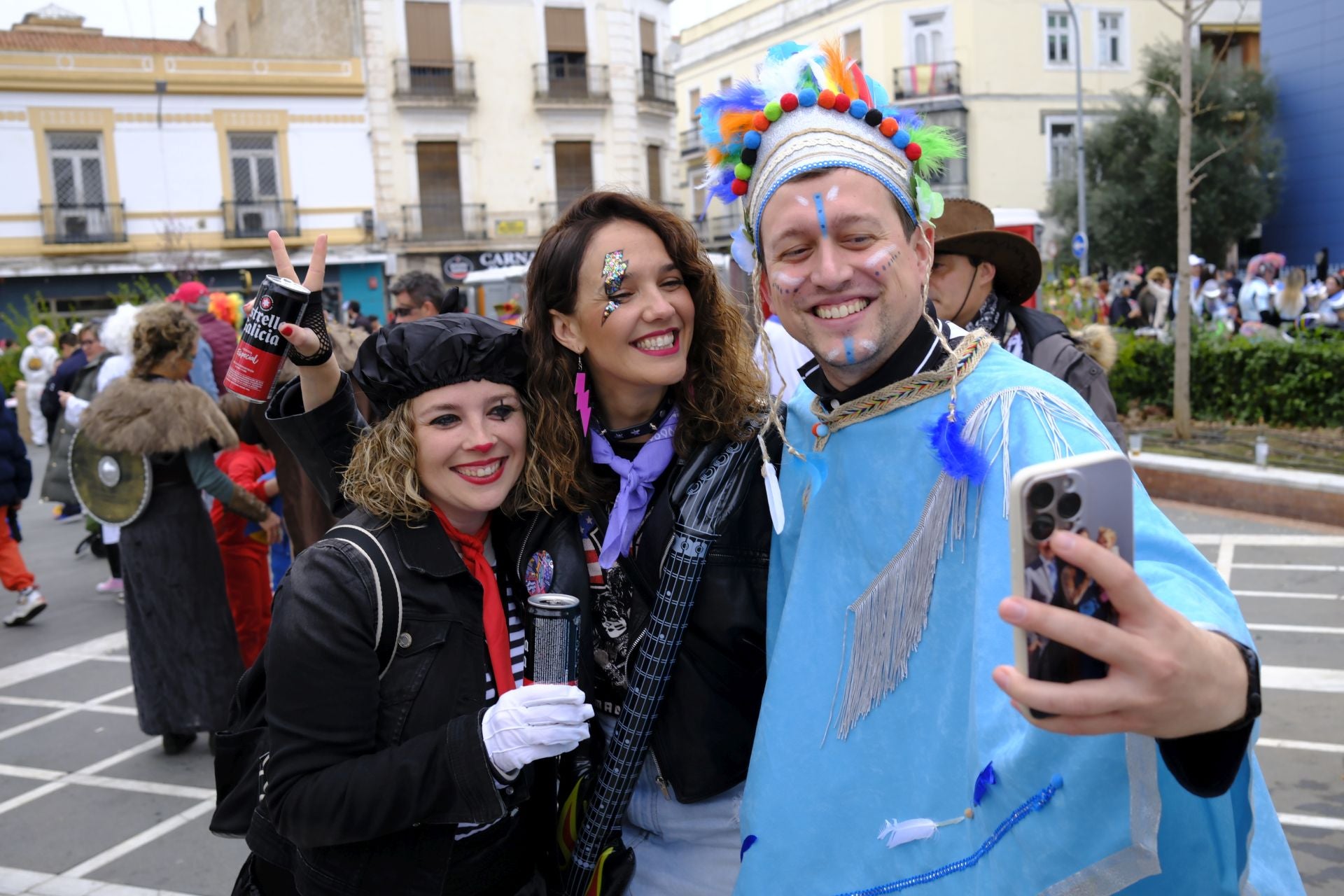 Los disfraces más originales del Carnaval de Badajoz 2025, en imágenes